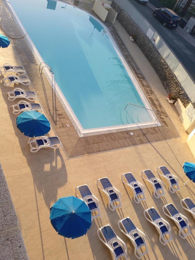 פלאייה דל אינגלז Apartamentos Montemar מראה חיצוני תמונה