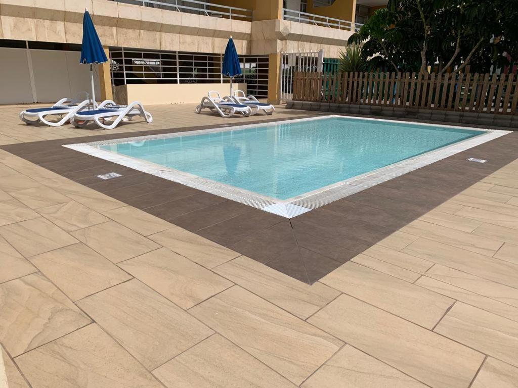 פלאייה דל אינגלז Apartamentos Montemar מראה חיצוני תמונה