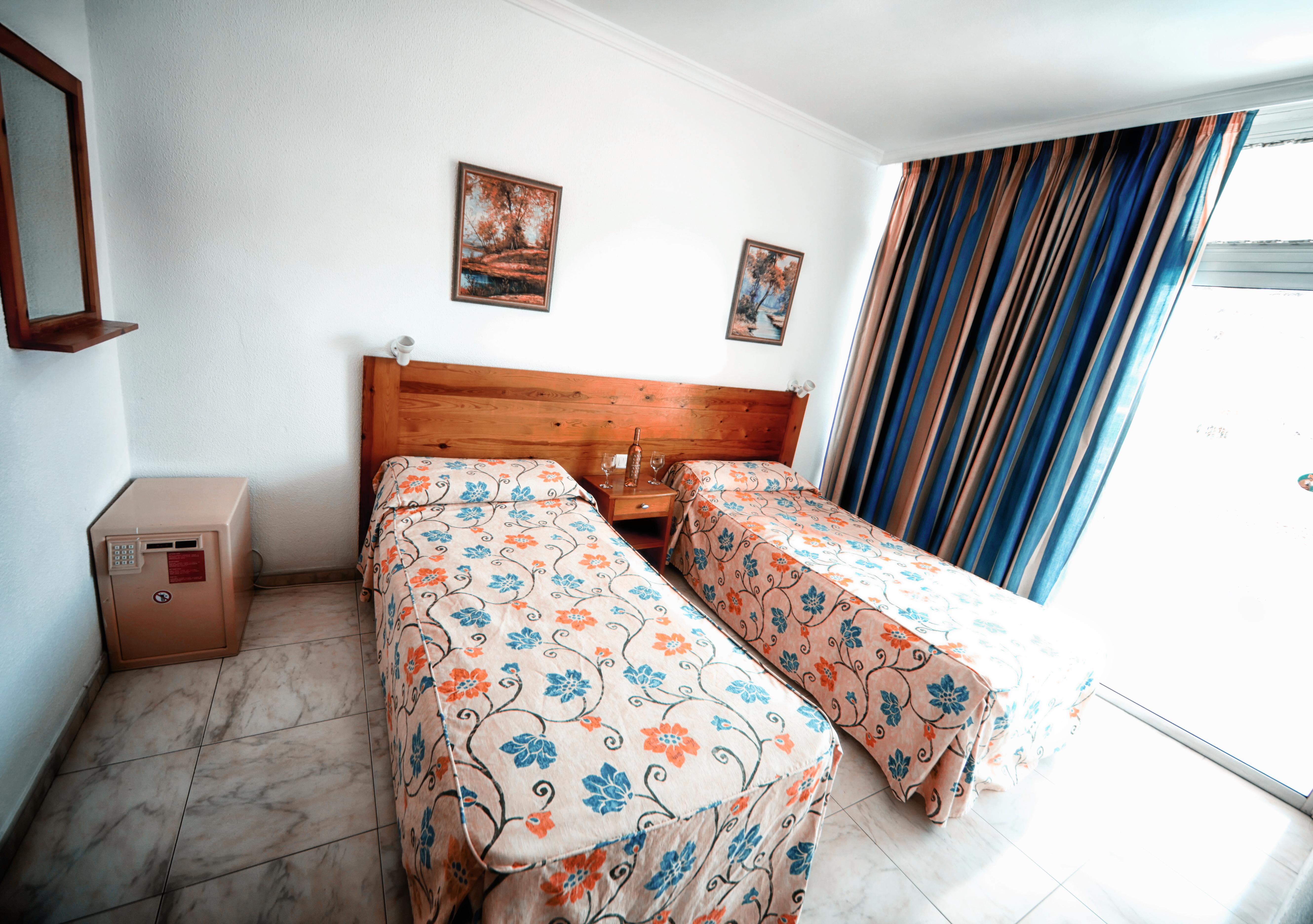 פלאייה דל אינגלז Apartamentos Montemar מראה חיצוני תמונה